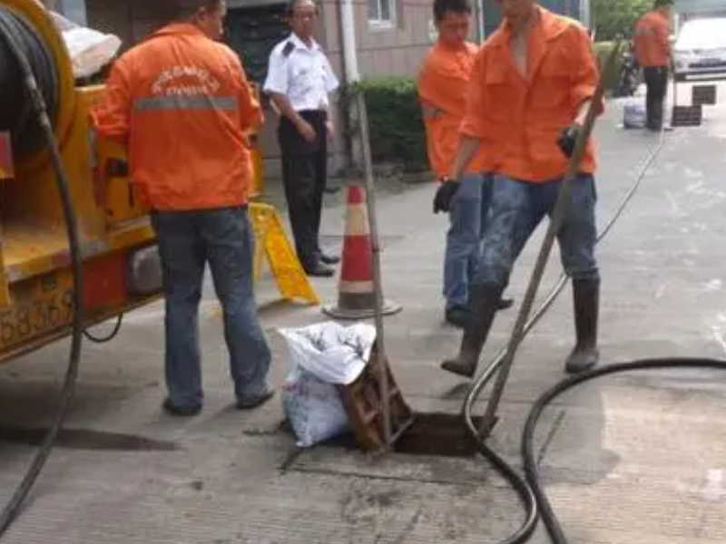 凤岗疏通公司 高压车疏通 机器通厕所